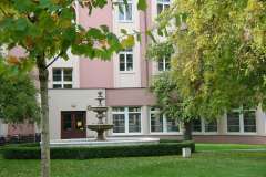 Uniwersytecki Szpital Kliniczny im. Norberta Barlickiego - ogrod